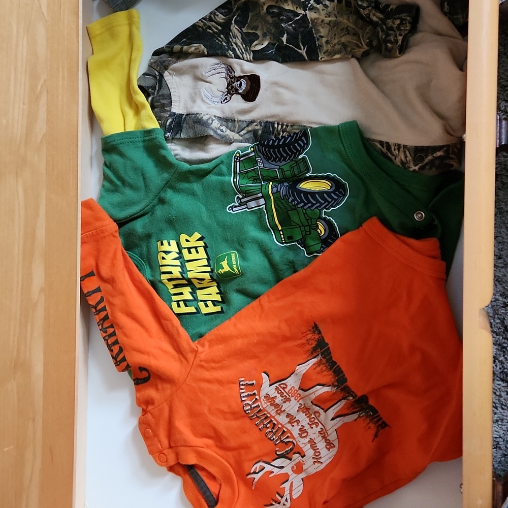 Carhartt, Cabela's & John Deere triple bodysuit + hat baby lot